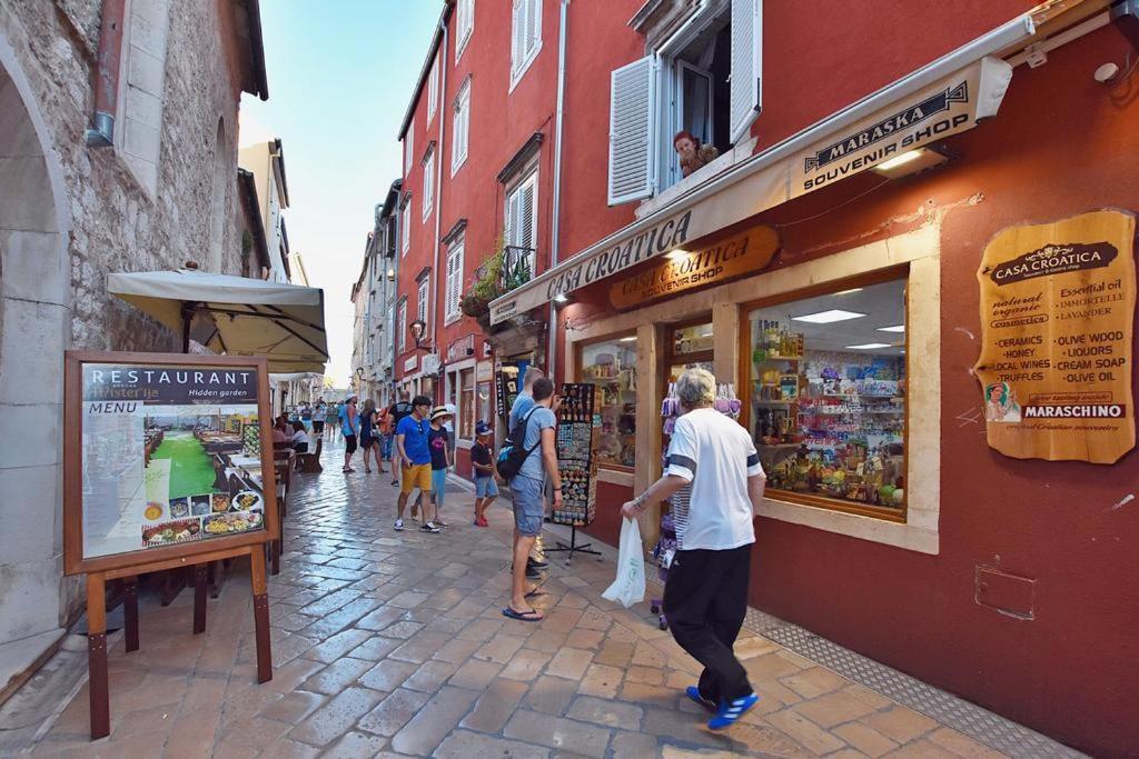 4 Corner The Center Of The Old Town Apartamento Zadar Exterior foto